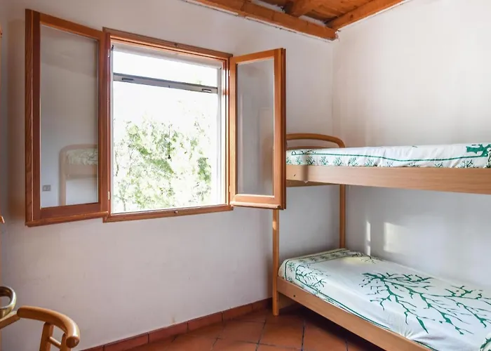 4 Bedroom Beautiful Home In Carloforte